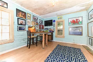 1907 Madison Ave, Greensboro, NC 27403 - Photo 37