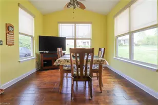 3545 Sainsbury Ln, Greensboro, NC 27409 - Photo 19