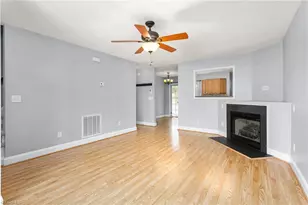 1414 Collins Dr, Burlington, NC 27215 - Photo 5