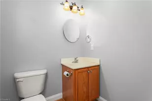 1414 Collins Dr, Burlington, NC 27215 - Photo 11