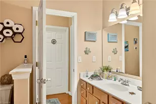 4025 Shadetree Dr, Winston-Salem, NC 27107 - Photo 37