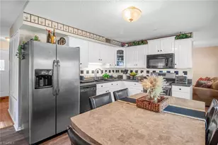 4013 Oak Ridge Dr, Winston-Salem, NC 27105 - Photo 13