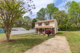 4013 Oak Ridge Dr, Winston-Salem, NC 27105 - Photo 3