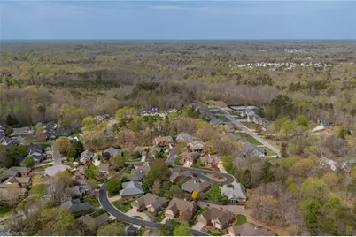 913 Flicker Lane, High Point, NC 27262 - Photo 41