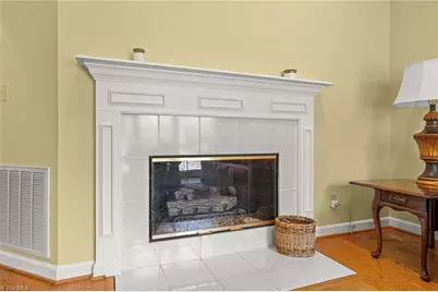 913 Flicker Lane, High Point, NC 27262 - Photo 17