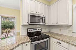 913 Flicker Ln, High Point, NC 27262 - Photo 13