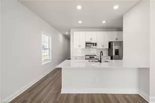 1096 University Dr, Burlington, NC 27215 - Photo 5