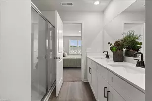 1729 University Dr, Burlington, NC 27215 - Photo 15