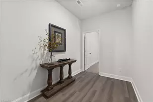 1729 University Dr, Burlington, NC 27215 - Photo 3