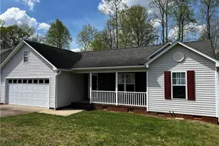 627 Fernway Dr, Burlington, NC 27217 - Photo 1