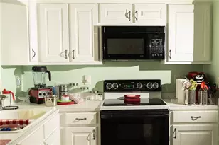 627 Fernway Dr, Burlington, NC 27217 - Photo 9