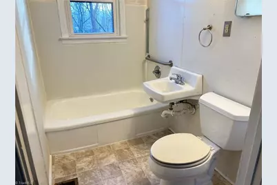 2739 Konnoak Drive, Winston-Salem, NC 27127 - Photo 9