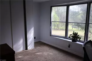 126 Cedarvale Dr, Harmony, NC 28634 - Photo 9