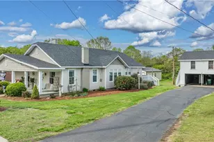 271 N Main St, Denton, NC 27239 - Photo 3