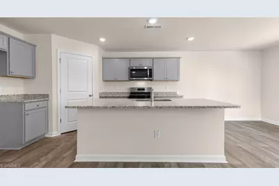 4054 Yucca Avenue, Winston-Salem, NC 27127 - Photo 5