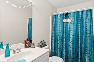 3625 Oak Chase Dr, High Point, NC 27265 - Photo 37