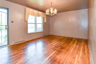 3661 Barkwood Dr, Winston-Salem, NC 27105 - Photo 5