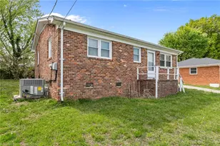 1006 Beaumont Ave, Greensboro, NC 27401 - Photo 19