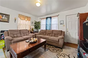 1006 Beaumont Ave, Greensboro, NC 27401 - Photo 3