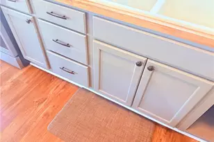 930 Hazelwood Dr, Winston-Salem, NC 27103 - Photo 9