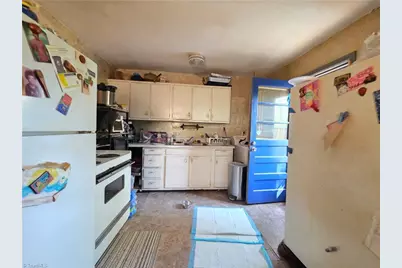 1607 Alice Avenue, Greensboro, NC 27401 - Photo 3