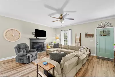 6015 Dehaven Road, Pleasant Garden, NC 27313 - Photo 7