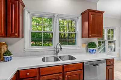 4810 Weston Place, Jamestown, NC 27282 - Photo 17