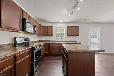 3423 Anita Glen Drive, Greensboro, NC 27405 - Photo 21