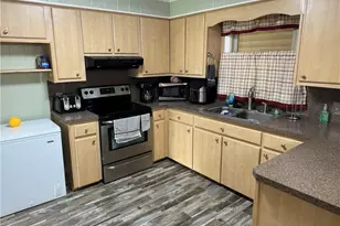 215 Freeman St, Dobson, NC 27017 - Photo 31