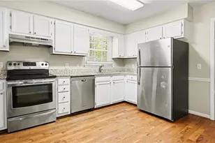 7132 Avenbury Cir, Kernersville, NC 27284 - Photo 7