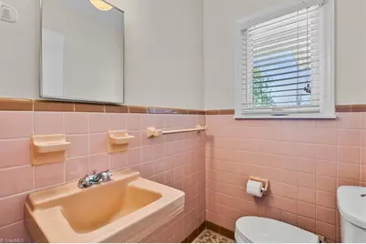 2805 Amherst Avenue, Burlington, NC 27215 - Photo 17