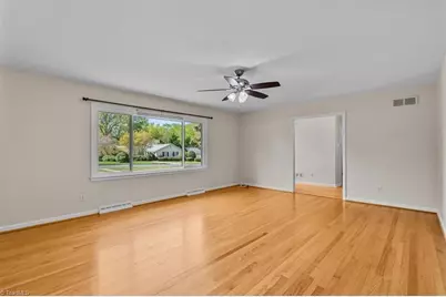 2805 Amherst Avenue, Burlington, NC 27215 - Photo 9