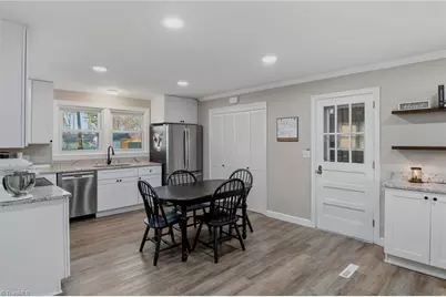 307 Sunrise Avenue, Asheboro, NC 27203 - Photo 7