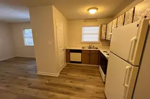 220 Pitts St, Kernersville, NC 27284 - Photo 3