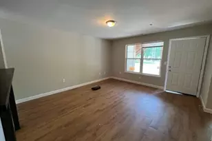 916 Avon Ave, Burlington, NC 27215 - Photo 5