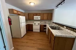 916 Avon Ave, Burlington, NC 27215 - Photo 3