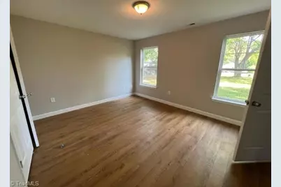 916 Avon Avenue #101, Burlington, NC 27215 - Photo 9