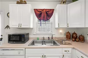 4540 Holland Rd, Greensboro, NC 27405 - Photo 13