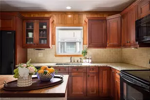 317 S Main St, Kernersville, NC 27284 - Photo 11