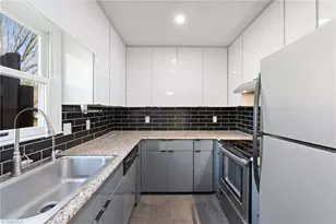 429 Herndon Dr, Winston-Salem, NC 27104 - Photo 13