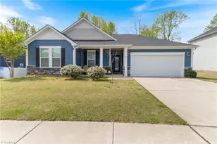 532 Kayak Ct, Mebane, NC 27302 - Photo 1