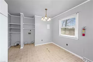 3950 Burnham Cir, Winston-Salem, NC 27105 - Photo 11