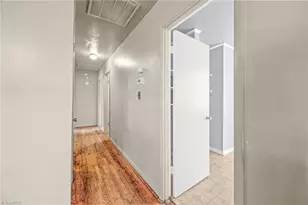 3950 Burnham Cir, Winston-Salem, NC 27105 - Photo 19