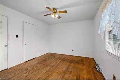 3950 Burnham Circle, Winston-Salem, NC 27105 - Photo 5