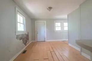 1908 Whitsett St, Burlington, NC 27215 - Photo 9