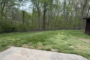 3622 Lower Lake Rd, Thomasville, NC 27360 - Photo 7