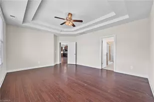 213 Candella Dr, Matthews, NC 28104 - Photo 15