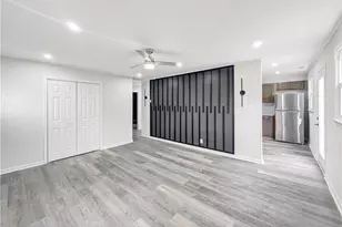 1614 Willow Rd, Greensboro, NC 27401 - Photo 7