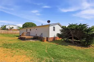 112 Hayes Dr, King, NC 27021 - Photo 25