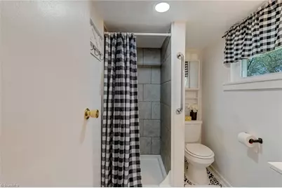 1723 E Meadow Road, Eden, NC 27288 - Photo 21